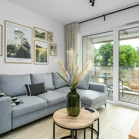 Na Podgorniku By Renters Prestige ポズナン