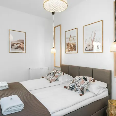 Na Podgorniku By Renters Prestige Apartmán