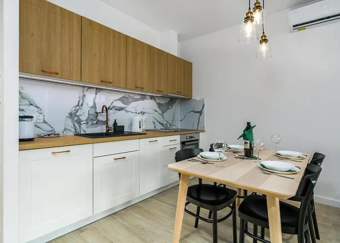 Na Podgorniku By Renters Prestige 아파트 포즈난